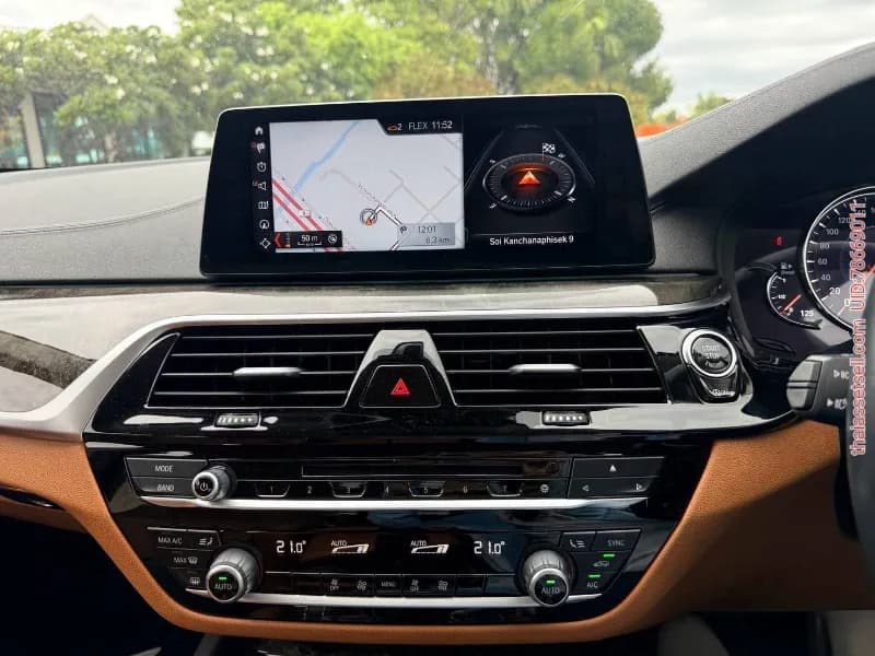 BMW 520d Sport ปี 2018 ไมล์ 88,xxx KMราคา 899,000.- - รูปภาพ 2
