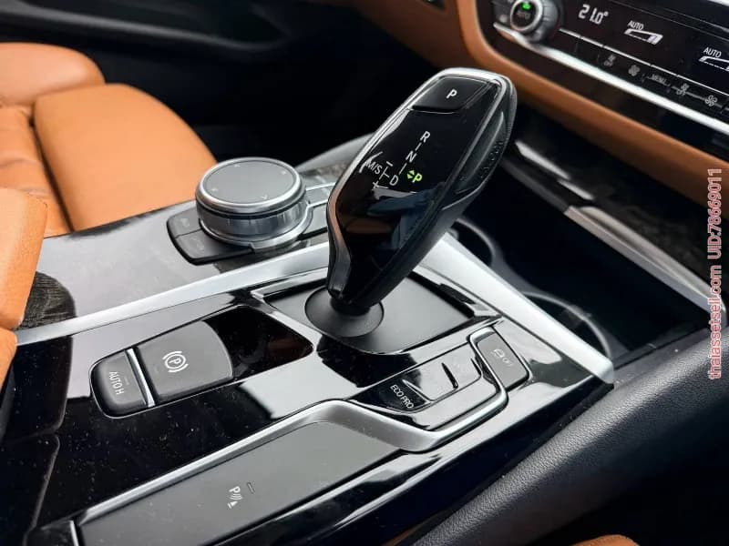 BMW 520d Sport ปี 2018 ไมล์ 88,xxx KMราคา 899,000.- - รูปภาพ 5