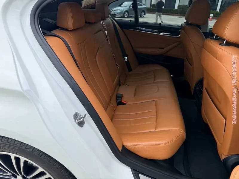 BMW 520d Sport ปี 2018 ไมล์ 88,xxx KMราคา 899,000.- - รูปภาพ 7
