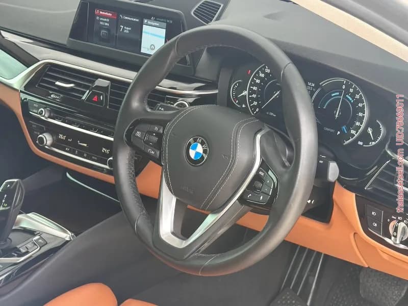 BMW 530e Elite G30 2019• Mileage 108,000 KMโปรโมชั่นพิเศษโดนใจเพียง 699,000 THB - รูปภาพ 2