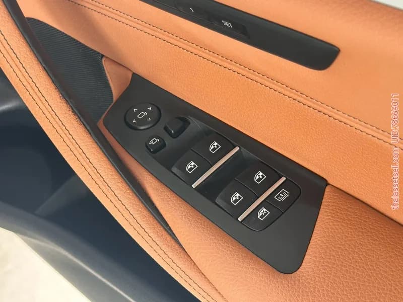 BMW 530e Elite G30 2019• Mileage 108,000 KMโปรโมชั่นพิเศษโดนใจเพียง 699,000 THB - รูปภาพ 8