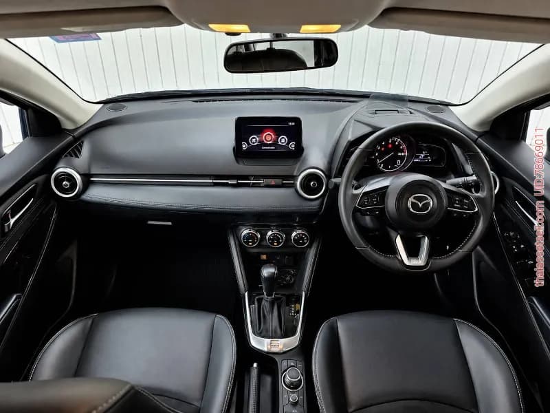 MAZDA MAZDA2 1.3 Sport S Leather ปี 2022 สีขาว โฉม ปี 2014-ปัจจุบัน 5Drไมล์ 20,000 KM - รูปภาพ 2