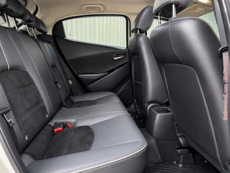 MAZDA MAZDA2 1.3 Sport S Leather ปี 2022 สีขาว โฉม ปี 2014-ปัจจุบัน 5Drไมล์ 20,000 KM - รูปภาพ 4