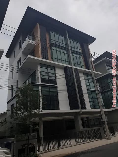 ให้เช่า ขายโฮมออฟฟิศ ขนาดใหญ่ 5 ชั้น พร้อมลิฟท์ โครงการ พรีเมี่ยมเพลส เกษตรนวมินทร์ สุคนธสวัสดิ์ เกษตรนวมินทร์ เลียบด่วน ระหว่าง ซอย สุคนธสวัสดิ์ 11 ก ลาดพร้าว กรุงเทพมหานคร