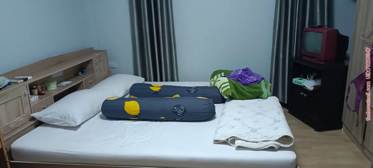 ขายบ้านพร้อมที่ดิน 2 ห้องนอน 1 ห้องทำงาน 1 ห้องโถงใหญ่ 1 ห้องครัว 2 ห้องน้ำพร้อมลานจอดรถติดแอร์ทุกห้อง มีระเบียงนั่งเล่นอายุบ้าน 2 ปี แม่ริม เชียงใหม่