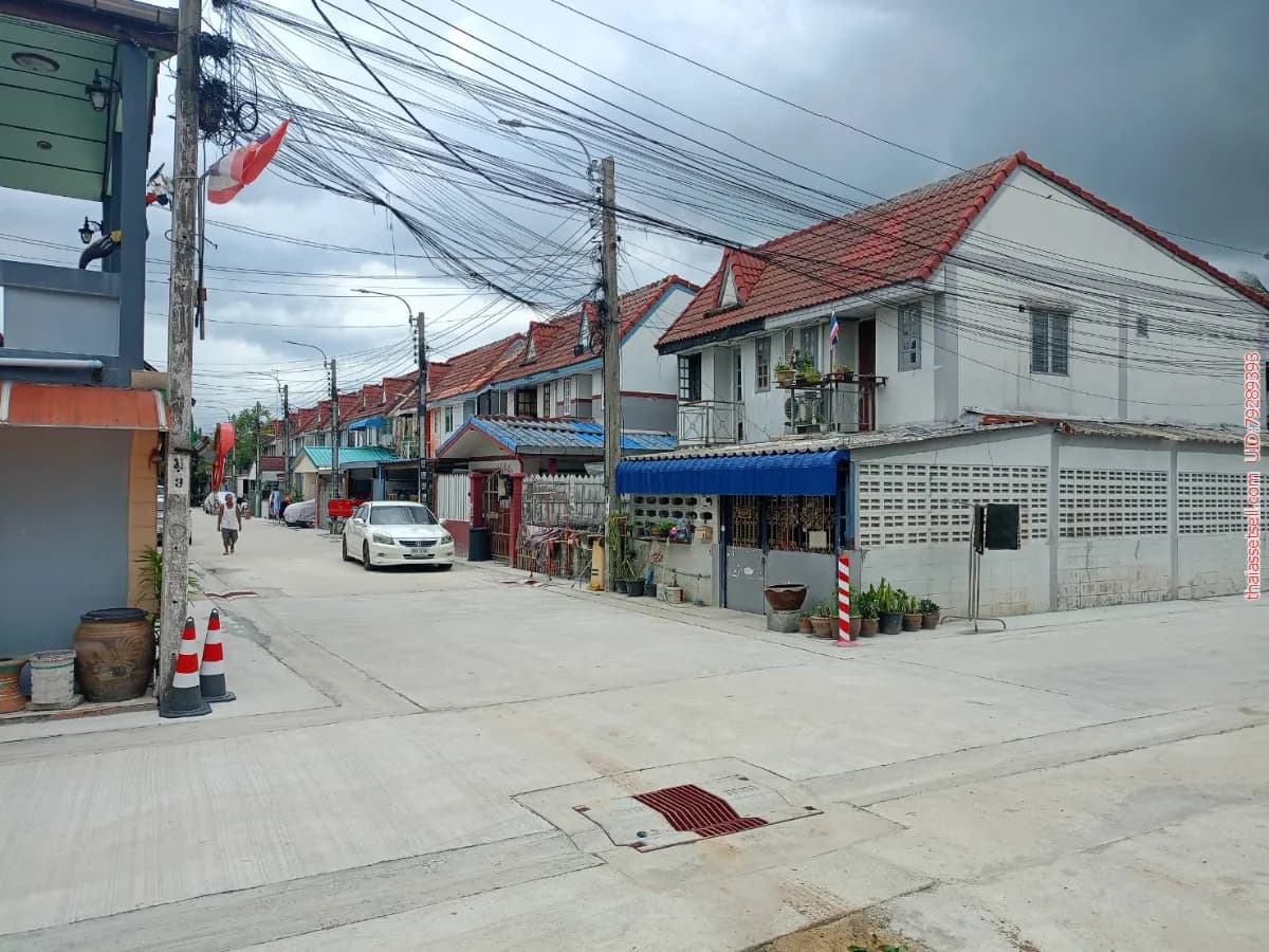 ขายทาวน์เฮ้า 2 ชั้น 2 นอน 2 น้ำ ห้องครัว ขนาด 19.5 ตรว.เดินทางสะดวก ติดถนนใหญ่ สุวินทวงศ์ ซอย 7 ถนนของ กทม.สร้างใหม่ กว้าง สะอาด บรรยากาศดี มีนบุรี กรุงเทพมหานคร - รูปภาพที่ 10