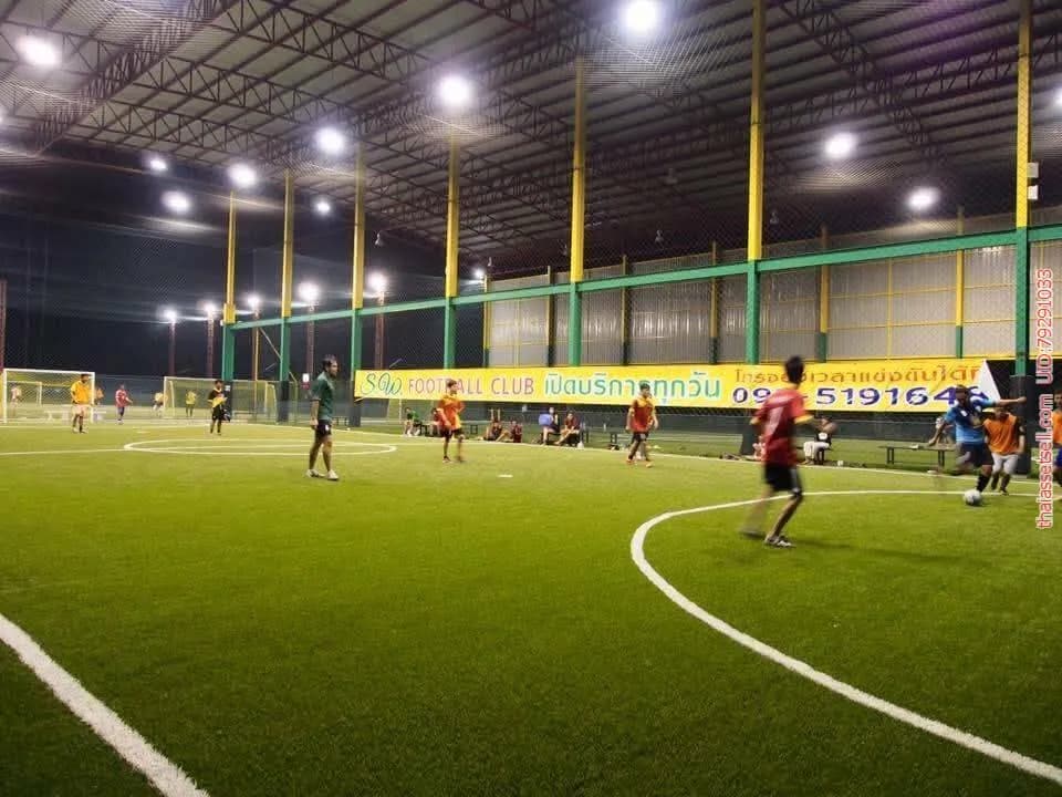 S.W. FOOTBALL CLUB สนามฟุตบอลหญ้าเทียมขนาดมาตรฐาน ค่าบริการถูกที่สุด บางบัวทอง นนทบุรี - รูปภาพที่ 2